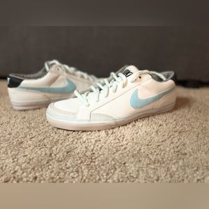 Nike WMNS Capri lll LTH Size 9.5
